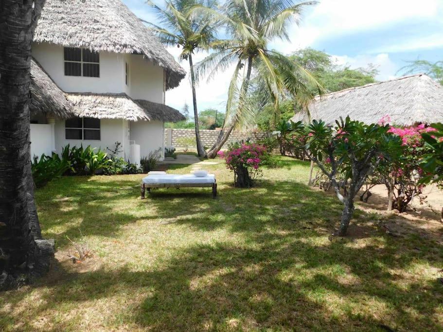 Holiday Home In Malindi Mambrui Luaran gambar